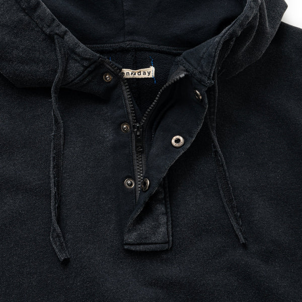 YACHT HOODED SWEAT SHIRT